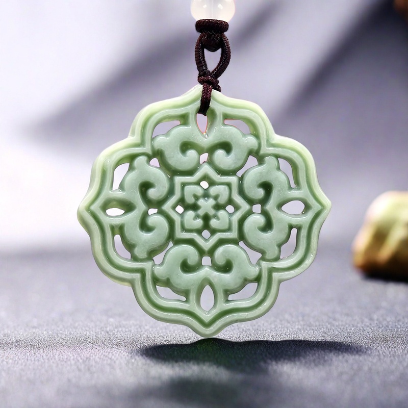 Men Accessories Jewelry - Collana con ciondolo fiore di giada
