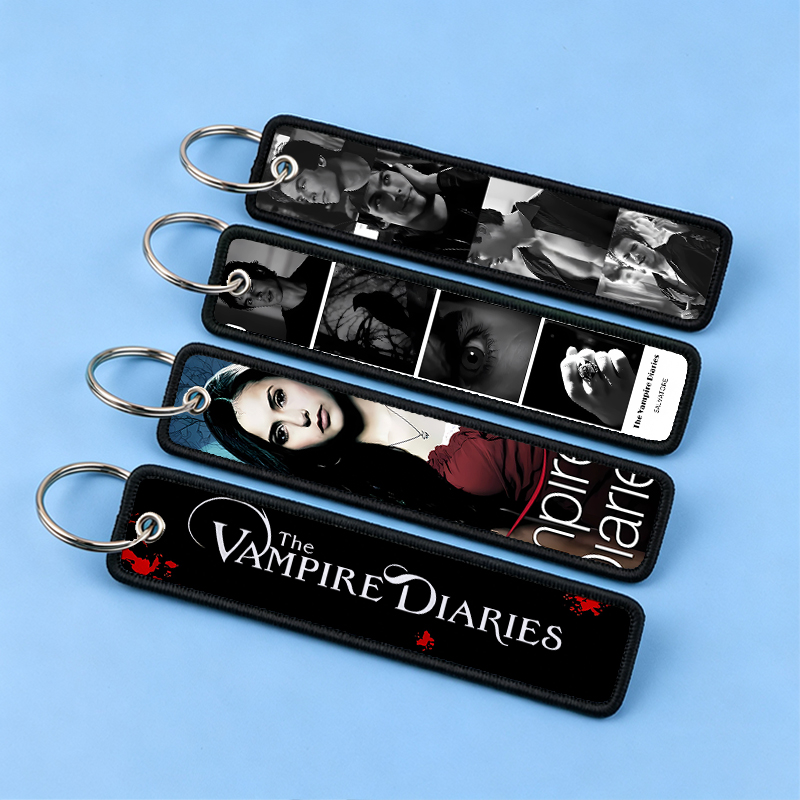 Men Accessories For Birthday Gift - Portachiavi The Vampire Diaries, Etichette per