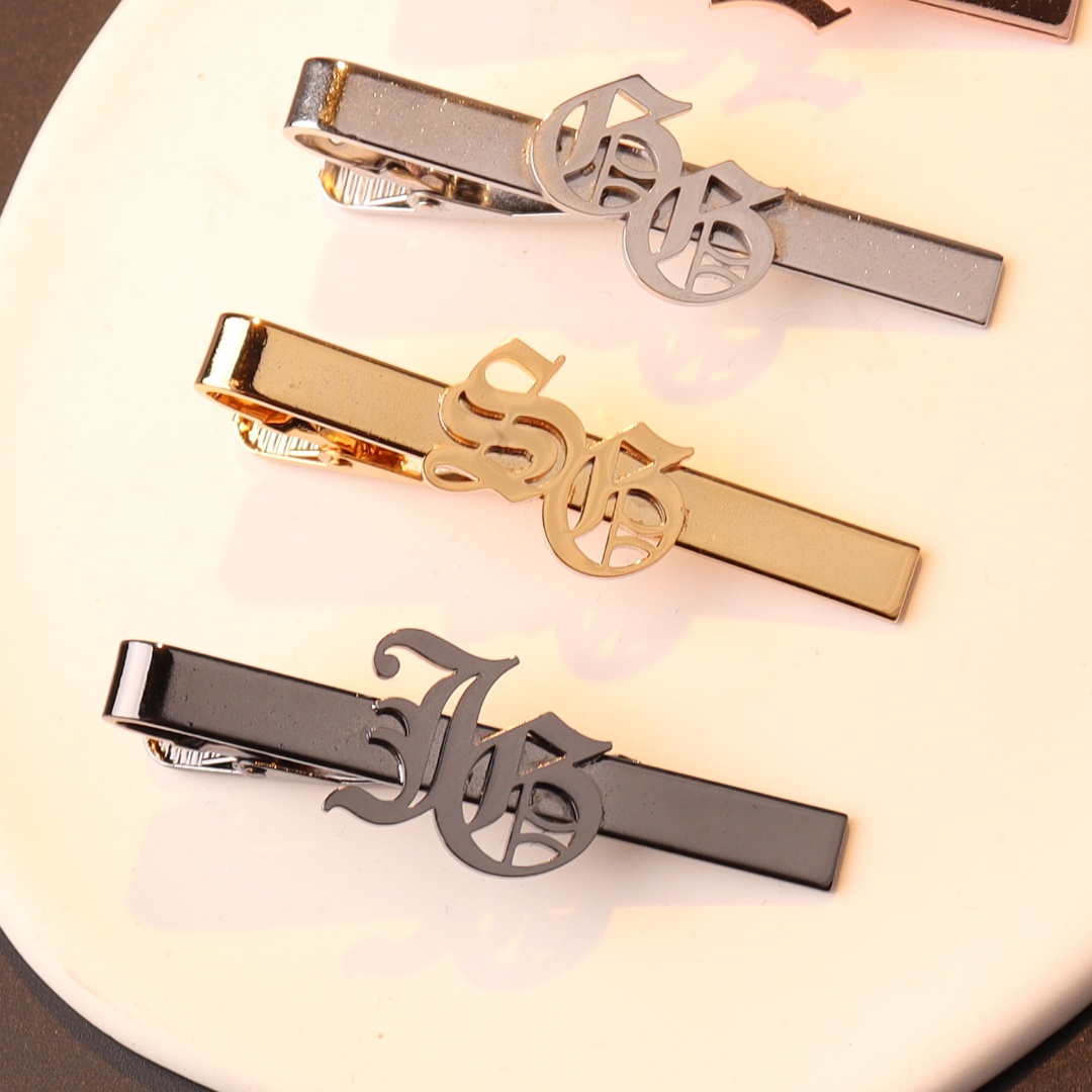 Men Accessories Wedding - Fermacravatta con iniziali con nome personalizzato