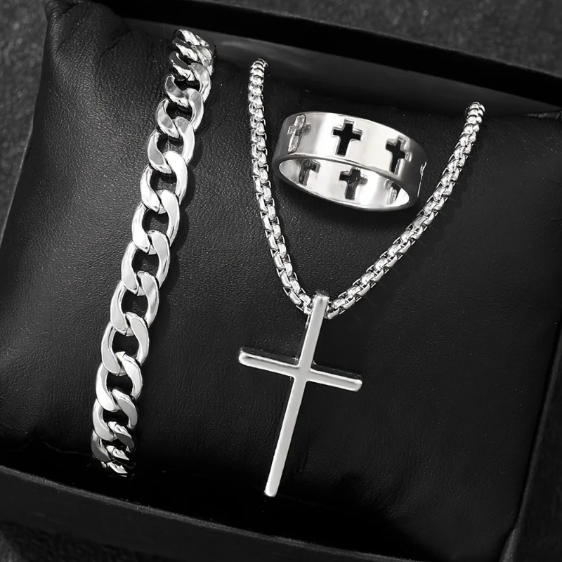 Set di Accessori Cross-Style:  - Men Accessories Ring And Bracelet recensione e prezzo