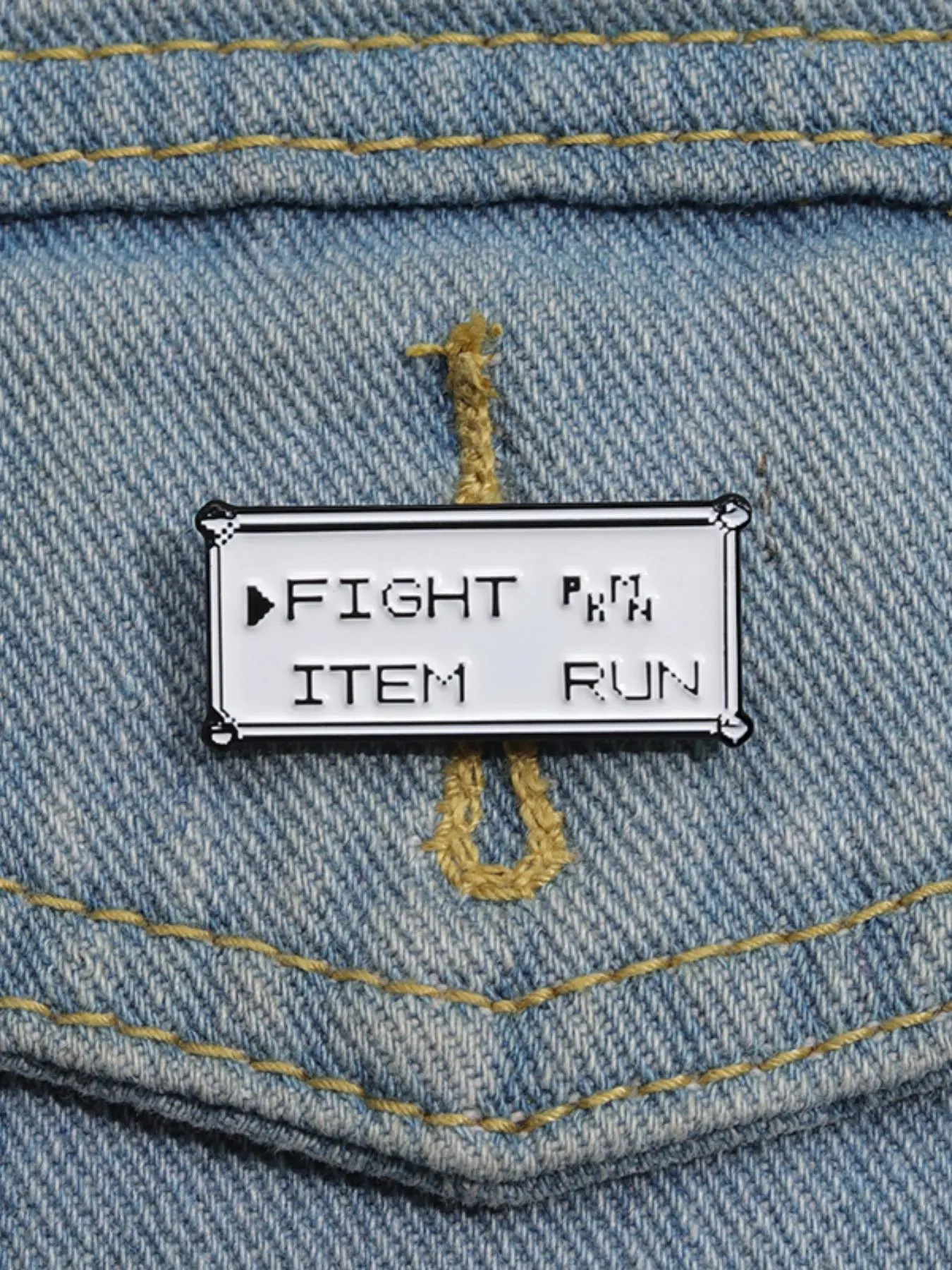 Spilla con Motivo a Lettere, S - Men Accessories For Birthday Gift recensione e prezzo