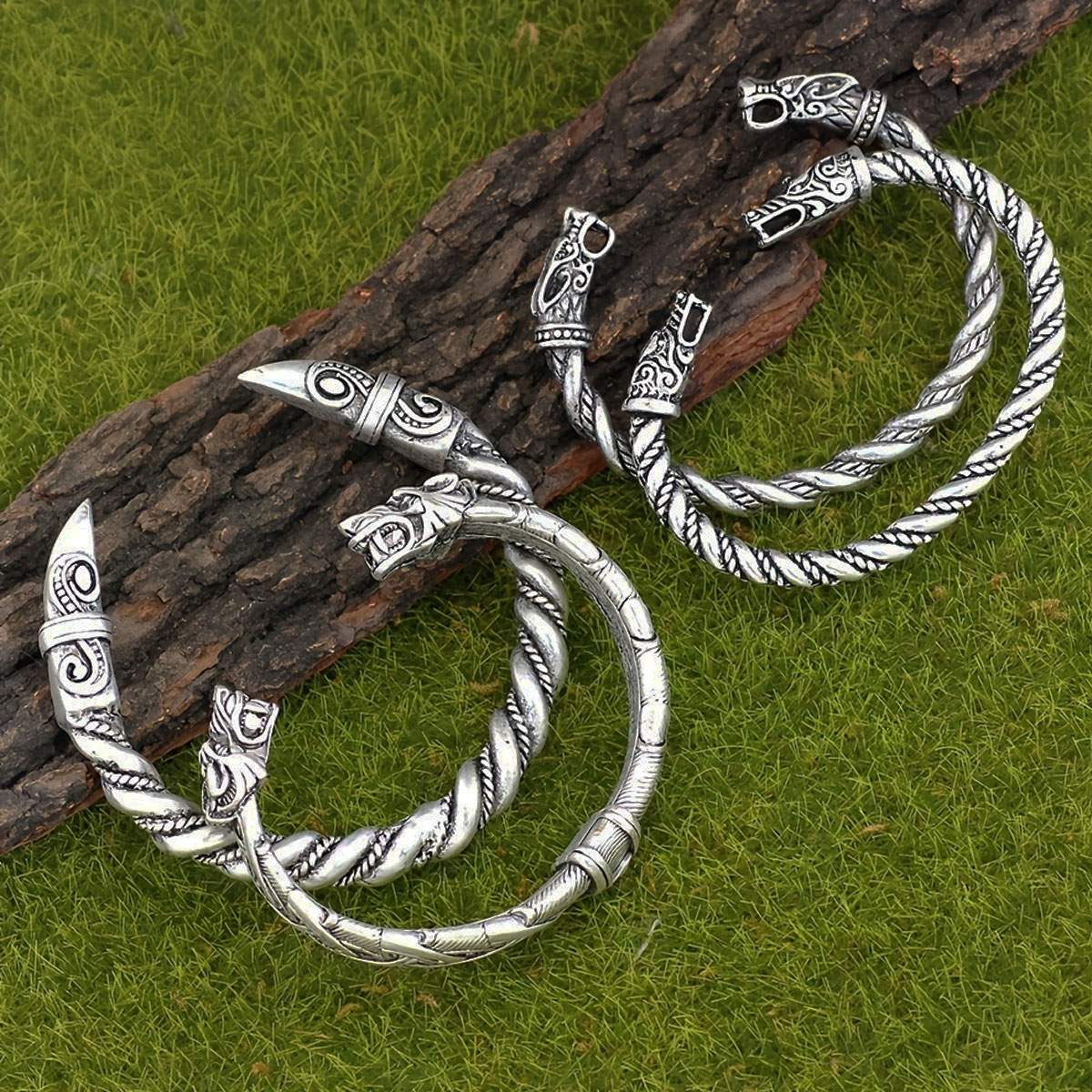 Set di braccialetti a becco di - Men Accessories Ring And Bracelet recensione e prezzo