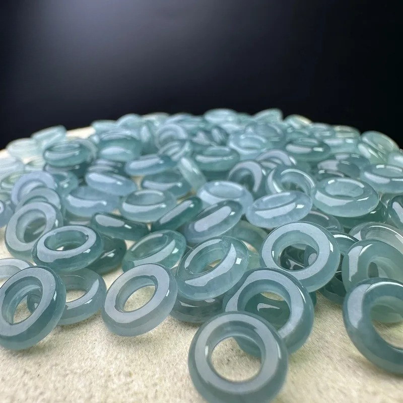 10 pz Una Giada Verde Blu Anel - Men Accessories Ring And Bracelet recensione e prezzo