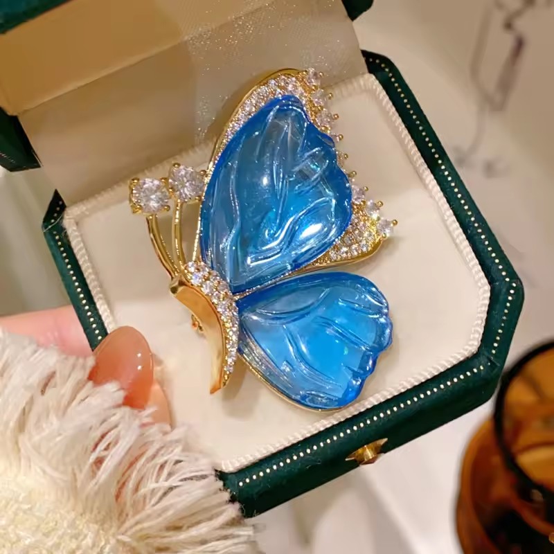 Delicata spilla a farfalla per - Men'S Accessories Trends 2025 recensione e prezzo