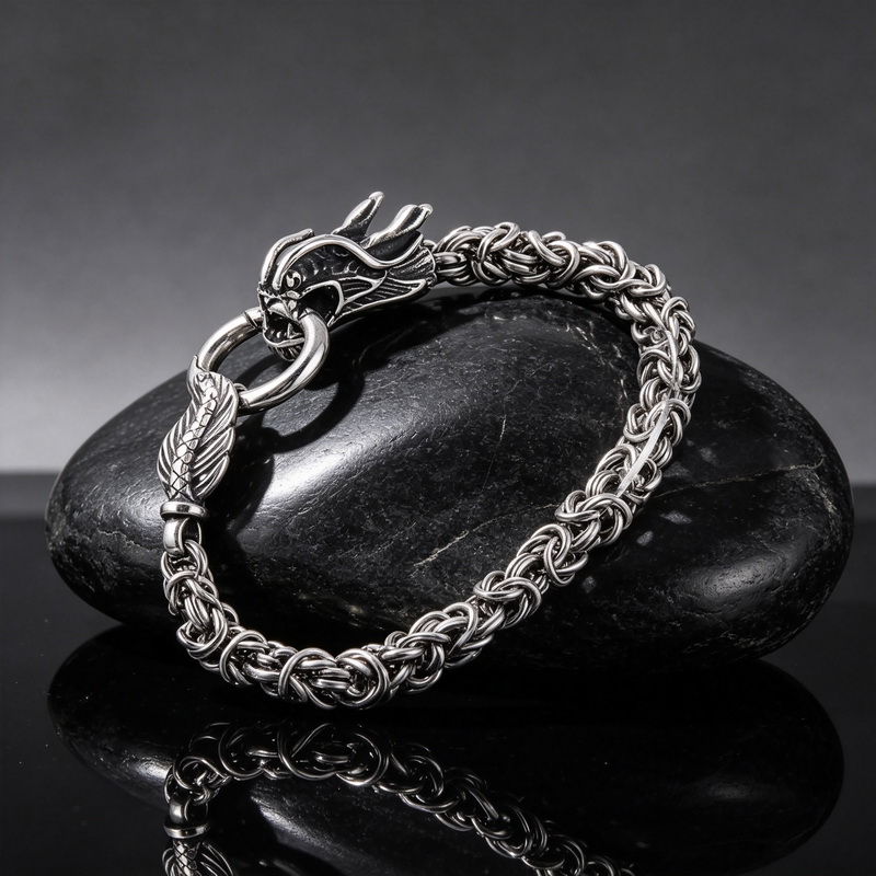 Bracciale vintage con testa di - Men Accessories Ring And Bracelet recensione e prezzo